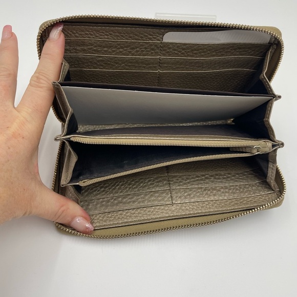 GUCCI SOHO ZIP WALLET - Picture 13 of 17